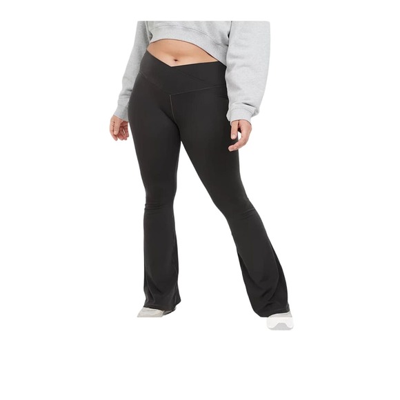 Aerie Black Flare Leggings - Picture 7 of 9